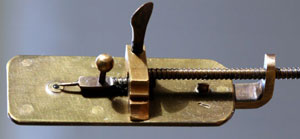 a-Leeuwenhoek-microscope